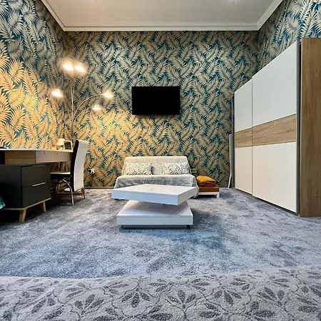 Johngold Debrecen