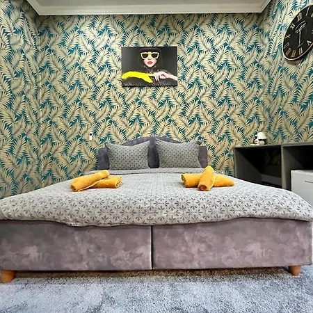 Johngold Apartment